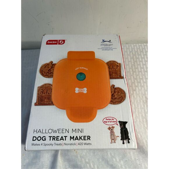 Dash dog treat maker Halloween shaped - Picture 1 of 6